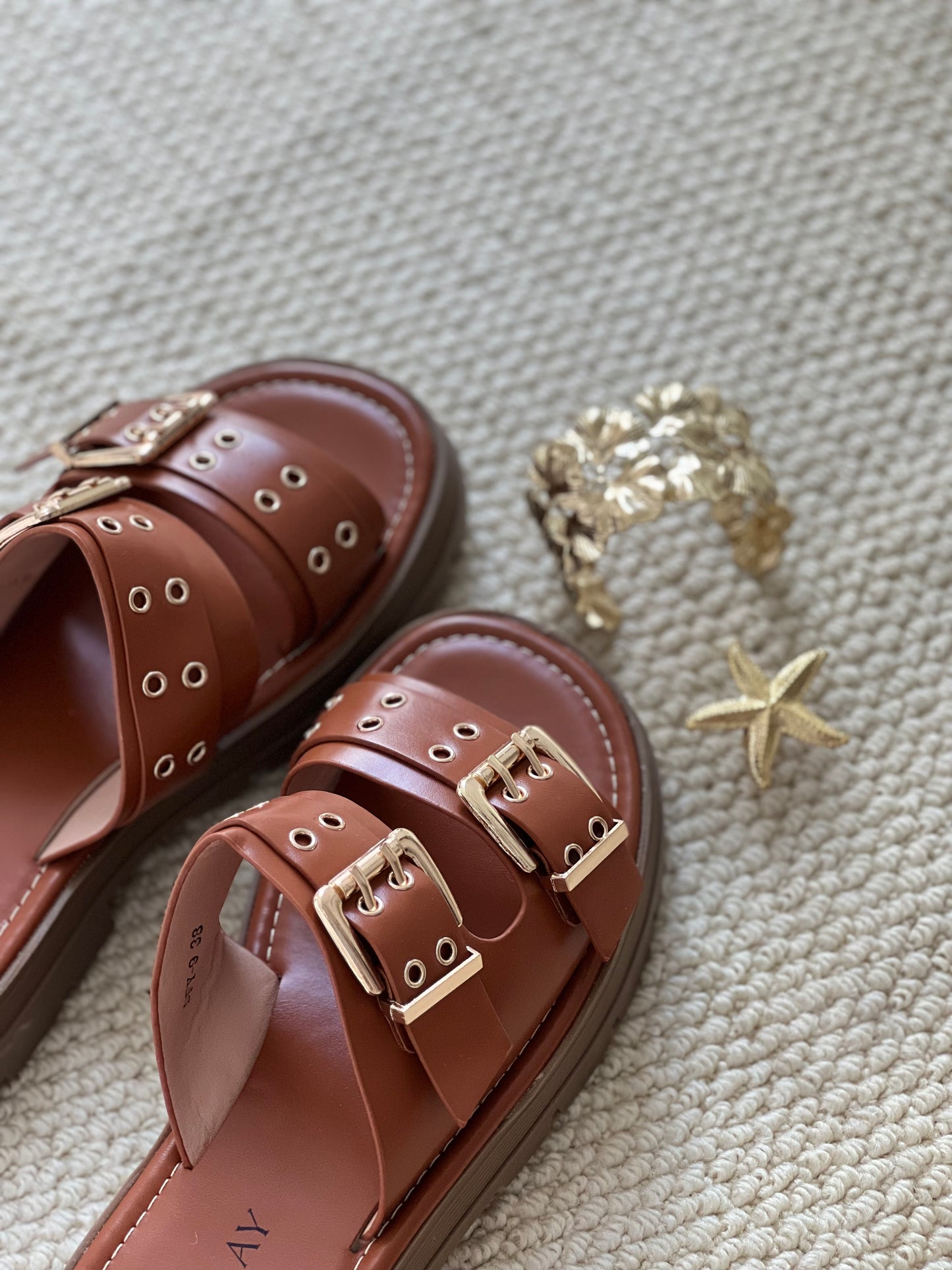 Sandales camel Chloé